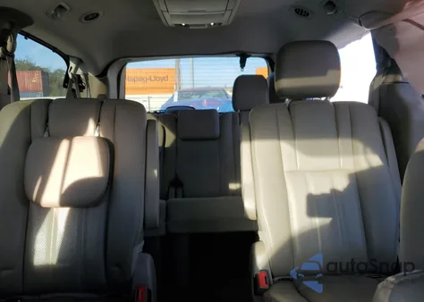 2016 Chrysler Town & Country Touring L from USA, damaged, VIN 2C4RC1CG2GR188825